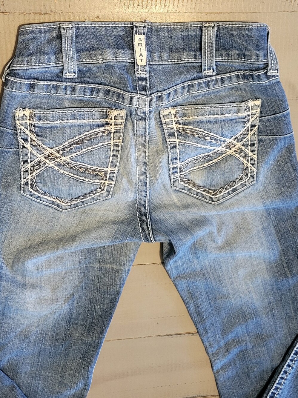 Ariat Women's Light Blue Embroidered Back Pocket Jeans 26S
